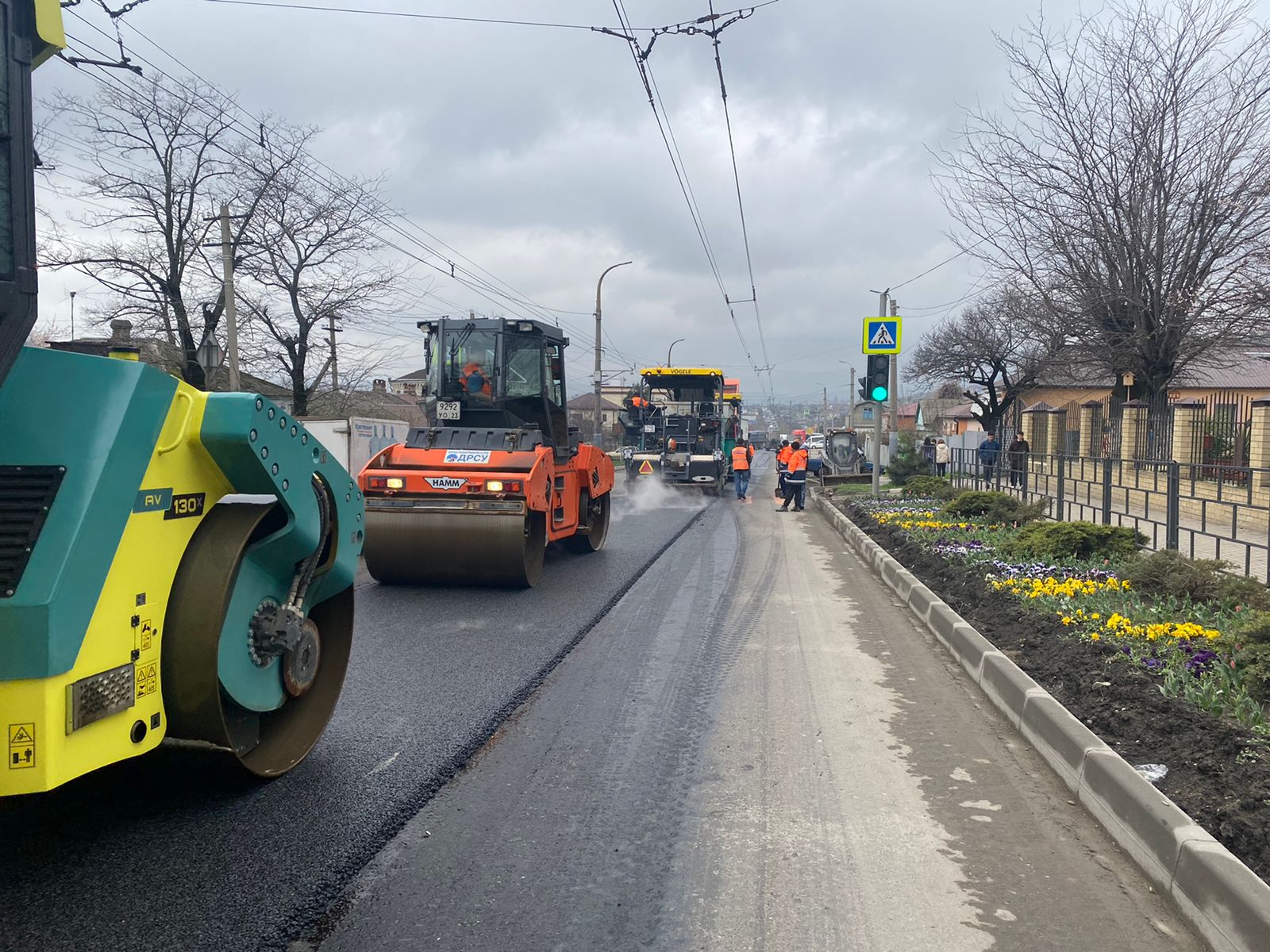 В Новороссийске по нацпроекту заасфальтировали еще две улицы :: Главные  новости :: Новости :: О городе - Администрация и городская Дума  муниципального образования город-герой Новороссийск