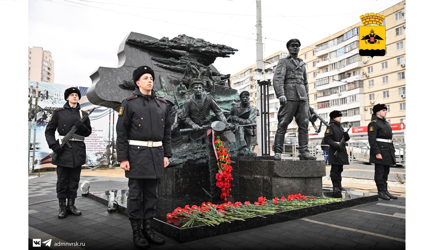 14 февраля в Новороссийске почтили память Цезаря Куникова :: Главные  новости :: Новости :: О городе - Администрация и городская Дума  муниципального образования город-герой Новороссийск