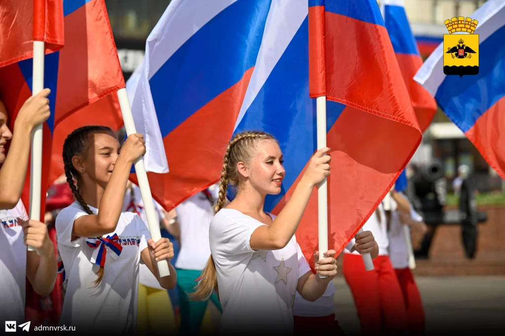 В День государственного флага акции прошли по всей стране, в том числе и в новых регионах